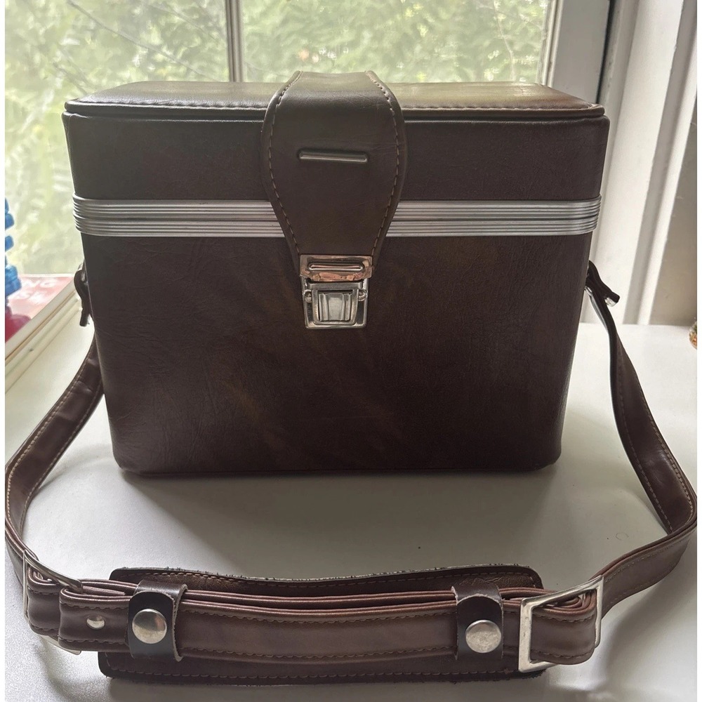 Vintage Leather Camera Carrying Case Bag Brown with Shoulder Strap Velour Lining